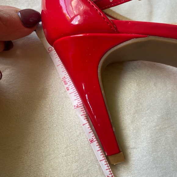 Thalia Sodi Red Patent Leather Strappy Sandals - Picture 9 of 10
